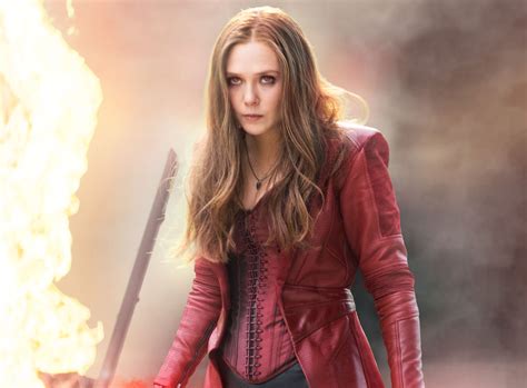Elizabeth Olsen Jeremy Renner On Captain America Civil War Collider