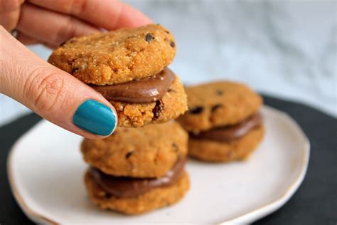 Stevia flakes or stevia powder? Peanut Butter Chocolate Sandwich Cookies (With images ...