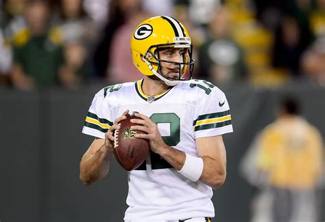 Injured Packers Qb Aaron Rodgers Returning To Practice