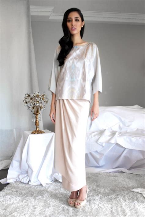 Mempunyai potongan baju yang sangat menawan dan elegant. Alia Bastamam Raya 2014 collection | Modern hijab fashion ...