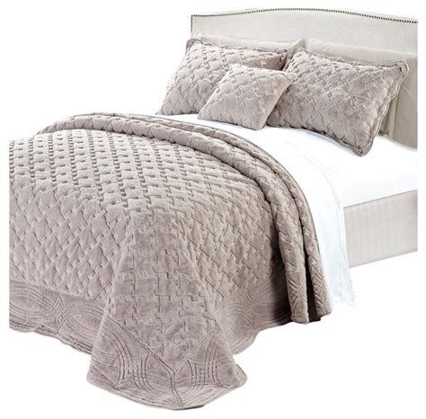 Tatami Quilted Faux Fur Bedspread Set Contemporary Quilts And Quilt