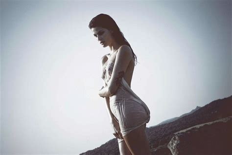 Photos From The Pirelli 2012 Calendar Shoot With Kate Moss And Lara