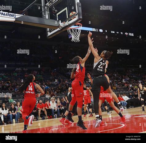 Latoya sanders hi-res stock photography and images - Alamy