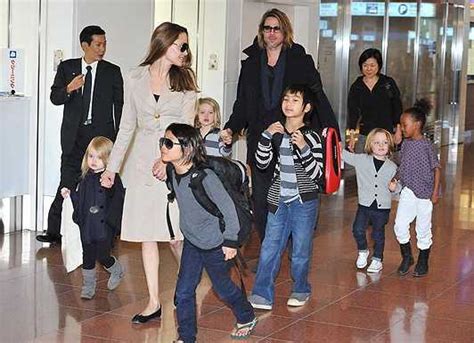 И, конечно, анджелина джоли и брэд питт не исключения. Анджелина Джоли: «Дети организуют нашу свадьбу»