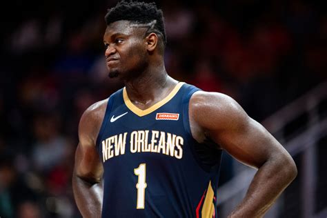 … his mother is sharonda williamson and stepfather is lee anderson … What Convinced Zion Williamson To Declare For 2019 NBA Draft
