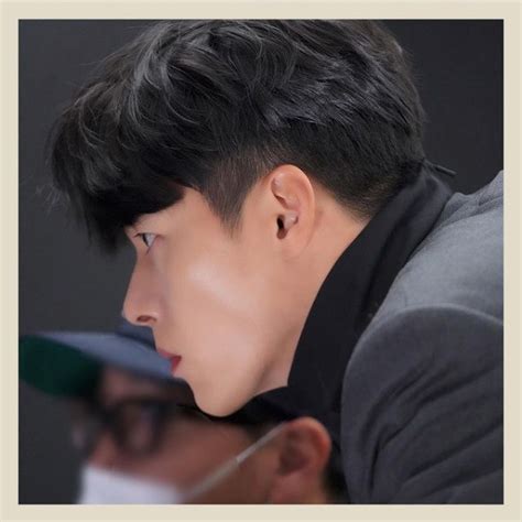 Hyun bin dan son ye jin resmi berpacaran, ini sederet wanita yang dikonfirmasi pernah menjadi kekasihnya. Hyun Bin to star in 'Confidential Assignment' sequel ...