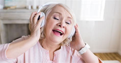 singing as therapy how it helps people with parkinson s disease
