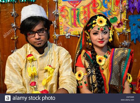 Dhaka Bangladesh 13th July 2015 A Bangladeshi Newly Married Couple