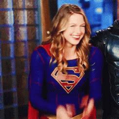 Melissa Benoist Shy GIF Melissa Benoist Shy Supergirl GIF 탐색 및 공유