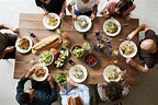Gruppe Von Menschen, Die Zusammen Essen · Kostenloses Stock Foto
