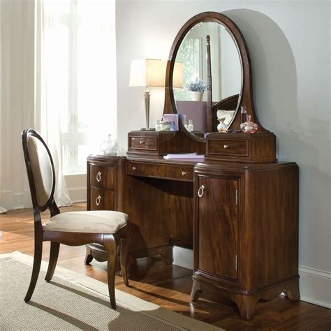 1000 Ideas About Bedroom Vanities X43 Antique Vanity Table Bedroom