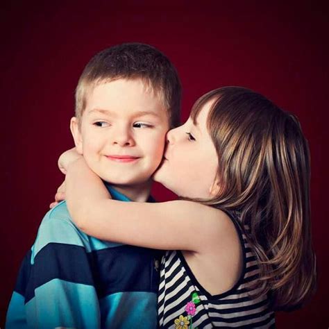 There are many different hugging positions you can try. Pin by ...... on Love friendship and all | Romantic hugs, kisses, Cute baby couple, Baby kiss
