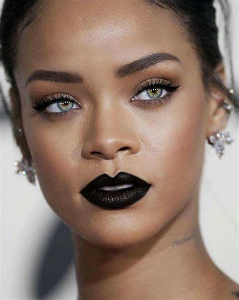 Pin By Amber Eckert On Beauty Rihanna Red Lipstick Rihanna Rihanna