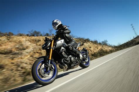 First Ride Yamaha Mt 09 Sp Review Visordown