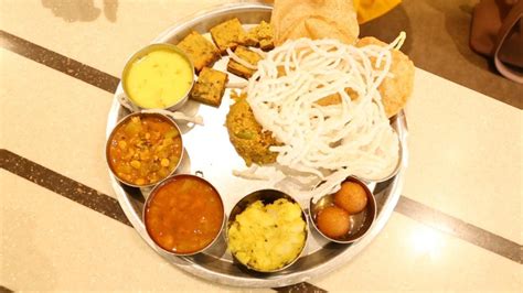 Try This Mouthwatering Maharashtrian Thali On The Occasion Of