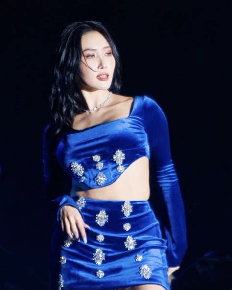 bb 𓃬 화사쇼 on Twitter The most beautiful woman ever HwaSa 화사