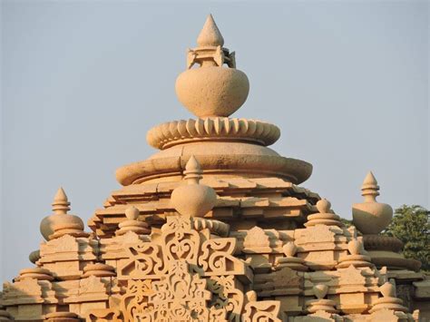 Khajuraho Temples History And The Meaning Behind The Erotic