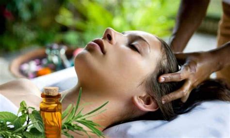 Ayurvedic Head Massage And Its Benefits