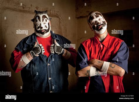 Violent J And Shaggy 2 Dope Of Insane Clown Posse Pose For Pictures