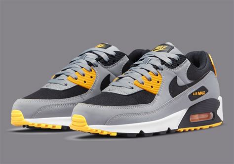 The Nike Air Max 90 Batman Is As Awesome As A Night Out In Gotham