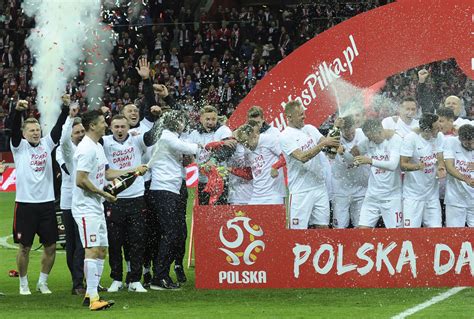 Poland Qualifies For World Cup Denmark Makes Playoffs The Garden Island