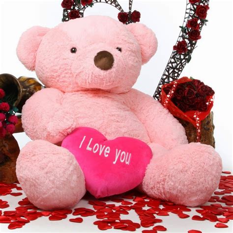 Valentine's day always arrives sooner than you think, finding the best gifts for your girlfriend (or boyfriend) is a. Top 12 Gifts to Give Your Girlfriend On Her Birthday | I ...