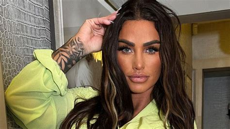 Katie Price Slammed As Fans Spot Worrying Detail In Daughter Bunnys World Book Day Snap The