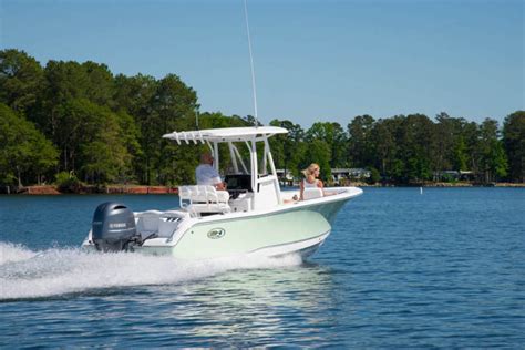 Research 2019 Sea Hunt Boats Ultra 225 On