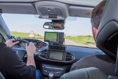 Comment Devenir Chauffeur De Voiture Radar - Attention, des radars sont désormais cachés dans certains véhicules