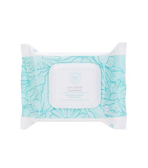 These Are The 8 Best Facial Wipes For Oily Skin