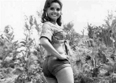 Gilligan S Island Dawn Wells Mary Ann Dies At 82 Reel 360 News