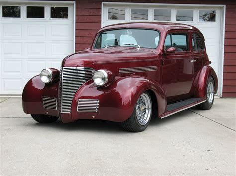 1939 Chevrolet Master Deluxe Town Sedan Gets A Hot Rod Refresh