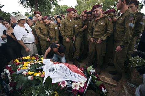 Israeli Soldiers Lay Fallen Brothers To Rest