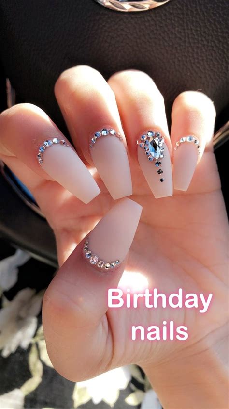 Style it up with your favorite party dress to portray a. Pin by jennifer lovescarrots on Nail designs | Birthday ...