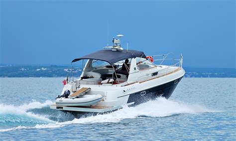 45 Foot Yacht Rental For Up To 15 My Cruises Groupon