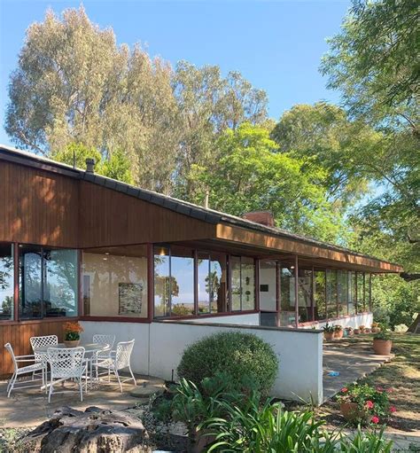 Coe House Richard Neutra 1950 Over An Acre Behind The Gates In
