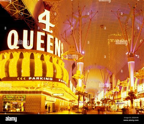 Fremont Street Experience 1990s Hi Res Stock Photography And Images Alamy