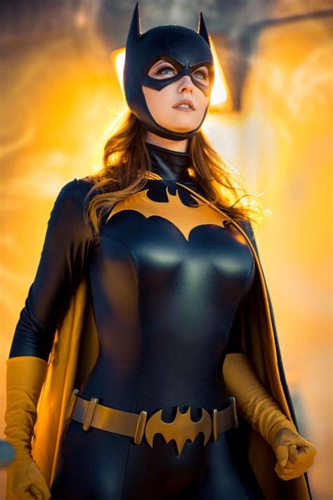 Barbara Gordon Batgirl Cosplay From Dc Comics Media Chomp Batgirl
