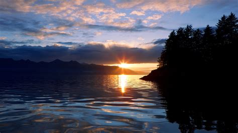 Five Ways To Enjoy Alaskas Midnight Sun Travel Weekly