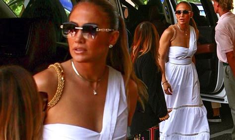Jennifer Lopez Rocks A White Maxi Dress To Dinner With Her Twins Emme