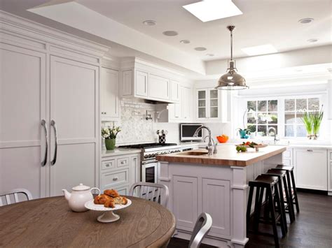 Refacing costs significantly less than replacing cabinet doors, and less than you would expect removing old doors and hanging up replacements is a simple and even fun diy project you can do in an afternoon, which. Kitchen Cabinets: Should You Replace or Reface? | HGTV