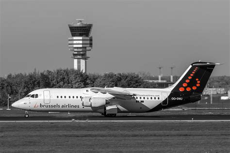Brussels Airlines Avro Rj100 Oo Dwj Ebbr 25l Flickr