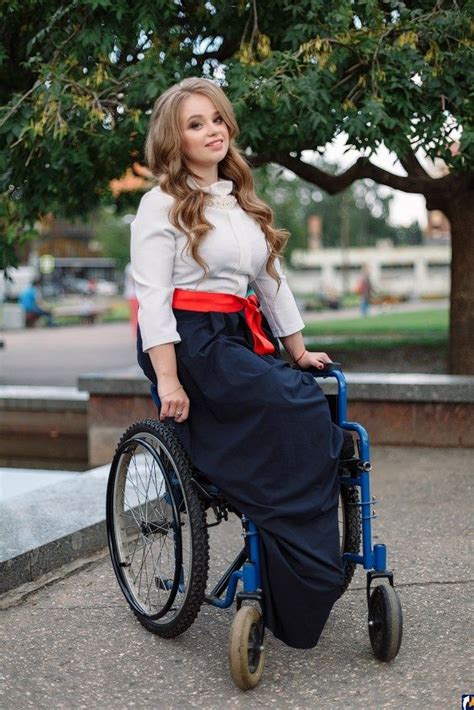 pin by albert izabella on wheelchairs 3 wheelchair women wheelchair fashion amputee lady
