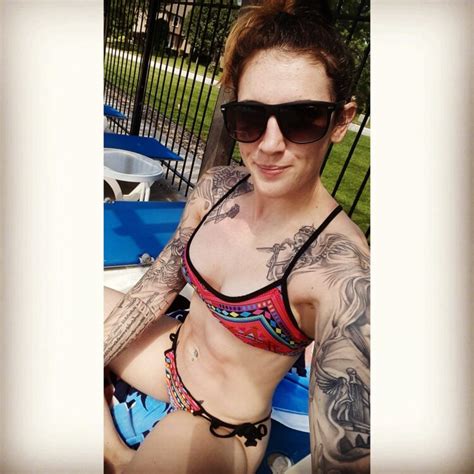 8 Hot Sexy Megan Anderson Bikini Pics