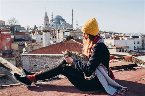 How should I dress in Istanbul in winter?