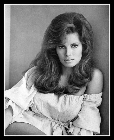 Raquel Welch During Filming Of 100 Rifles Photo By Terr Flickr Raquel Welch Hollywood