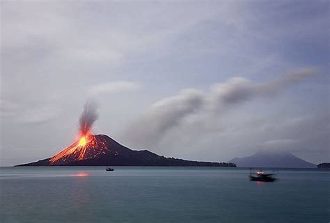 Agustus 1883 Kiamat Kecil Di Gunung Krakatau