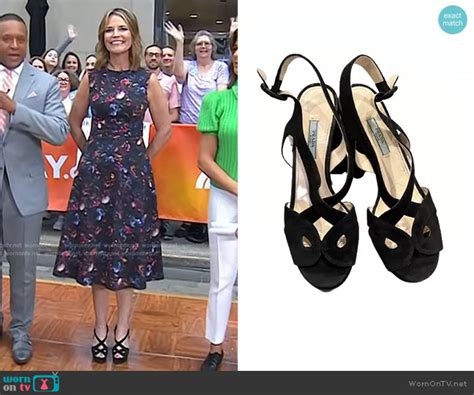 Wornontv Savannahs Black Floral Midi Dress On Today Savannah Guthrie Clothes And Wardrobe