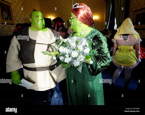 Shrek Wedding Hi Res Stock Photography And Images Alamy