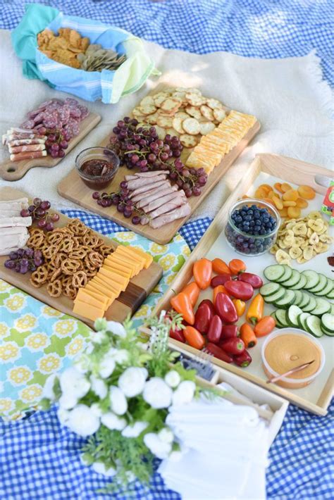 Picnic In The Park Picnic Food Kids Picnic Foods Healthy Picnic Foods